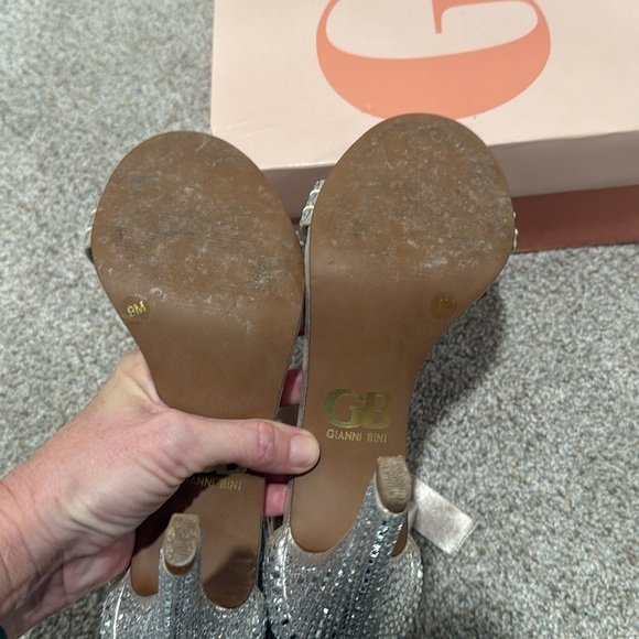 Gianni Bini heels - Picture 4 of 5